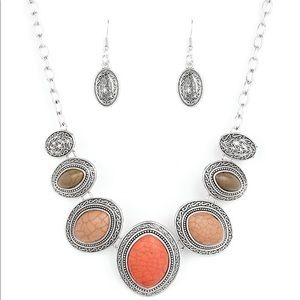 Reminds me of thanksgiving🖤